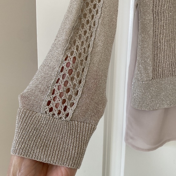 Lucky Brand Metallic Silvery Beige Sweater w Crochet Detail w MEASUREMENTS Sz S - Picture 3 of 11